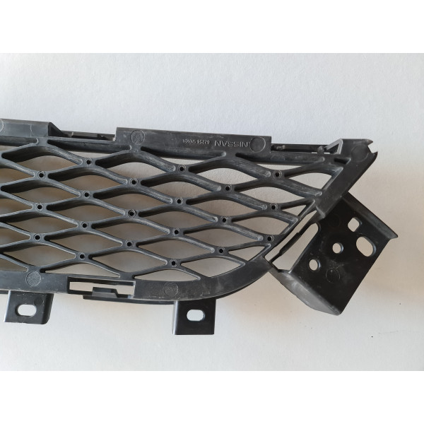 Нижняя решетка переднего бампера Infiniti QX50 18-25  стертый угол 622545NA0A 