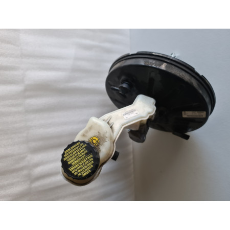 Головний гальмівний циліндр із бачком Infiniti QX50 19-25 D60105NA0A