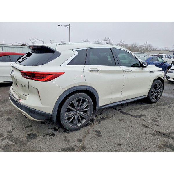 В разборе Infiniti QX50 ляда, капот, дверь есть все в наличии.