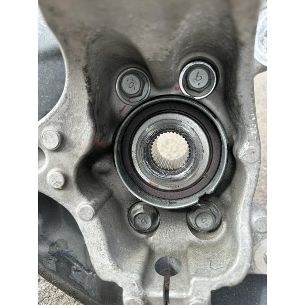Цапфа передня з тупицею ліва права  Infiniti QX50 QX55 J55 19-26 400155NA0A
