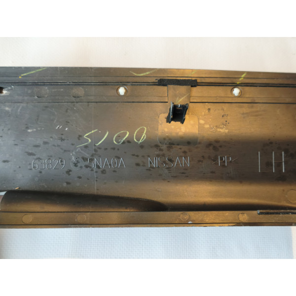 Ущільнювач крила капот-крило лівий / правий Infiniti QX50 QX55 J55 19-26 638295NA0A